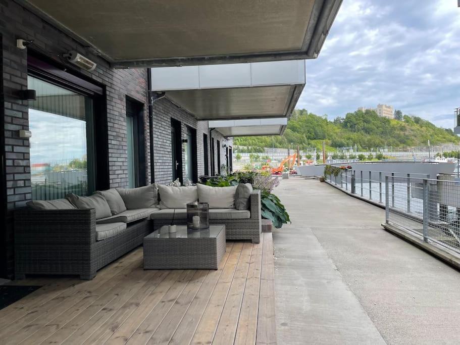 Oceanfront Apartment - Oslo Central - Private Patio Luaran gambar